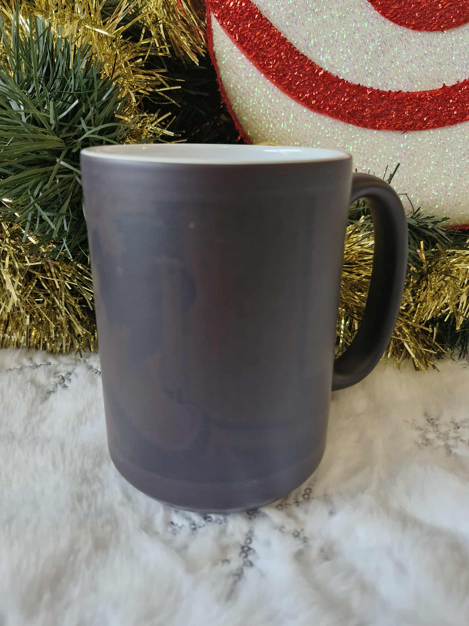 🖤🌸 Mug Magique Noir – Geisha Élégante & Art Japonais