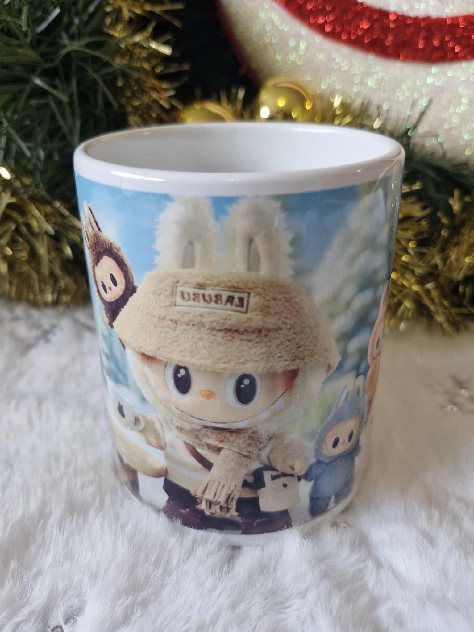 "Labubu à la neige" ❄️ Mug Blanc Standard