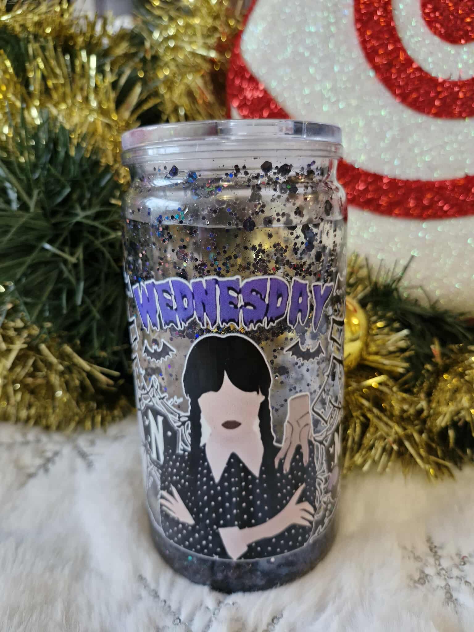 🖤🕸️ Tumbler 470 ml – Univers Mercredi ✨